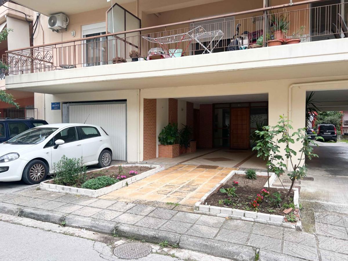 Clio City Apartment Ioannina Ngoại thất bức ảnh